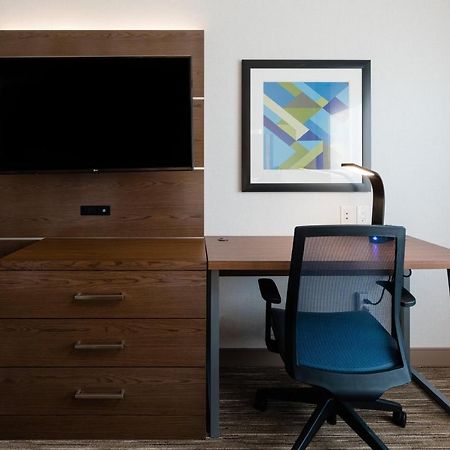 Holiday Inn Express Grande Prairie By Ihg Ngoại thất bức ảnh