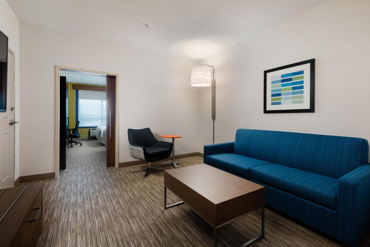 Holiday Inn Express Grande Prairie By Ihg Ngoại thất bức ảnh