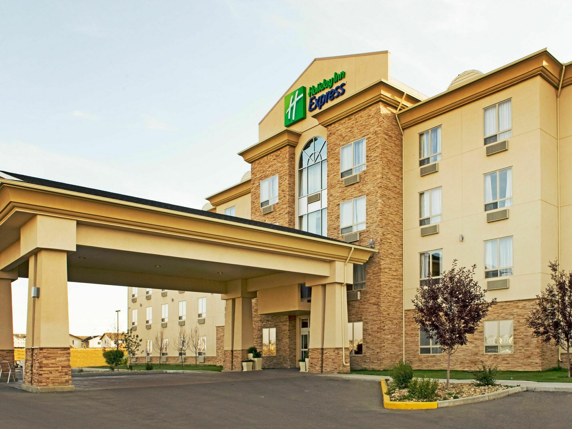 Holiday Inn Express Grande Prairie By Ihg Ngoại thất bức ảnh