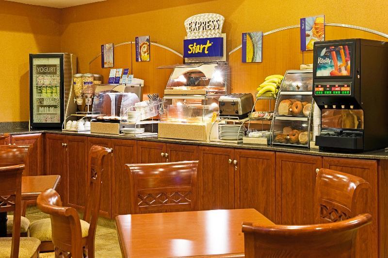 Holiday Inn Express Grande Prairie By Ihg Ngoại thất bức ảnh